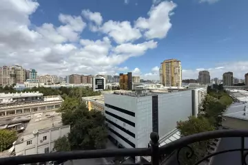 Aylıq Kirayə Yeni Tikili Mərkəzdə