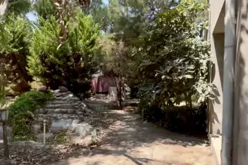 Satılır Həyət Evi şüvəlanda