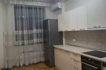 Satılır Yeni Tikili Elmler Akademiyasıda