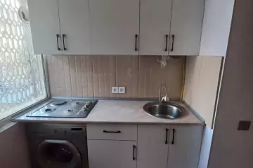 Satılır Köhnə Tikili Nəsimi Bazarında