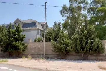 Satılır Bağ Evi şüvəlanda