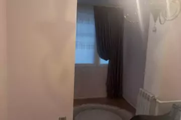 Satılır Köhnə Tikili Nəsimi Bazarında