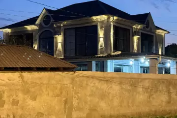 Günlük Kirayə Yeni Tikili Qəbələ şəhərində