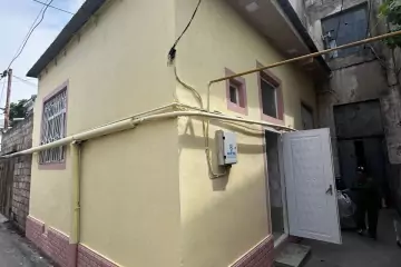 Satılır Həyət Evi Updda