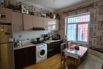Satılır Həyət Evi Bakıda