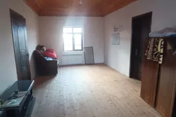 Satılır Həyət Evi Buzovnada