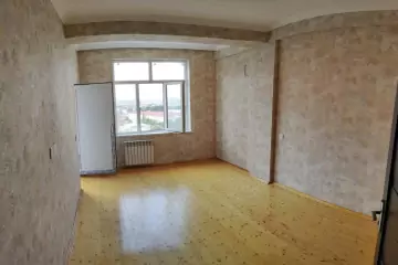 Satılır Yeni Tikili Ceyranbatan Qəs.də 