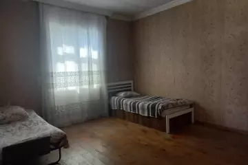 Satılır Həyət Evi Yeni Ramana Qəsəbəsida