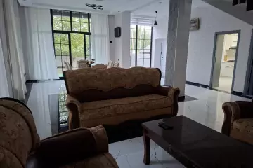 Günlük Kirayə Yeni Tikili Qəbələ şəhərində