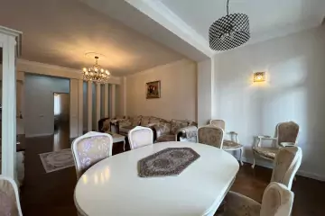 Satılır Yeni Tikili Ağ şəhər Kompleksində