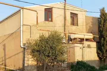 Satılır Həyət Evi Buzovnada