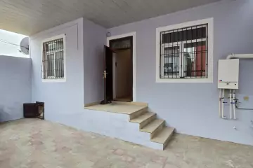Satılır Həyət Evi Bakıda 