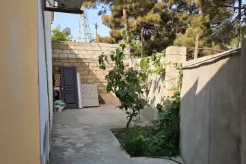 Satılır Həyət Evi Biləcəridə
