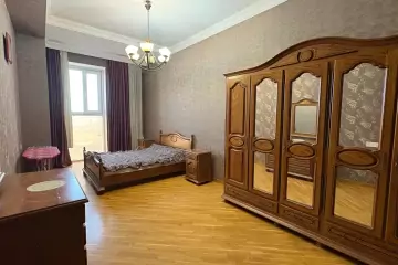 Satılır Yeni Tikili Yasamalda