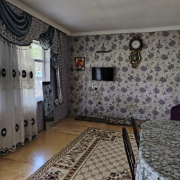 Günlük kirayə 3 otaqlı Həyət evi 250 m², 15 sot  torpaq, Vəndam qəsəbəsi