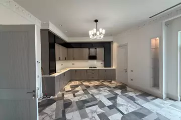 Satılır Yeni Tikili Ağ şəhər Kompleksində