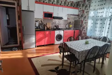 Günlük Kirayə Həyət Evi Vəndam Qəsəbəsində