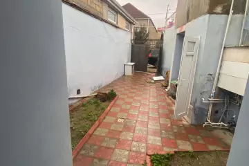 Satılır Həyət Evi Bakıda