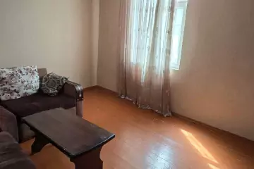 Satılır Həyət Evi Bakıda