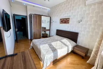 Aylıq Kirayə Yeni Tikili 28 May Metrosu ətrafında