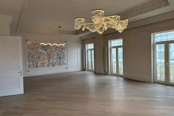 Satılır Yeni Tikili Ağ şəhər Kompleksində
