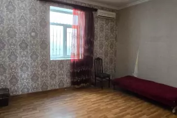 Satılır Həyət Evi Bakıda