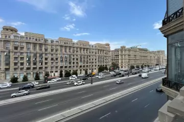 Aylıq Kirayə Yeni Tikili Heydər əliyev Mərkəzində