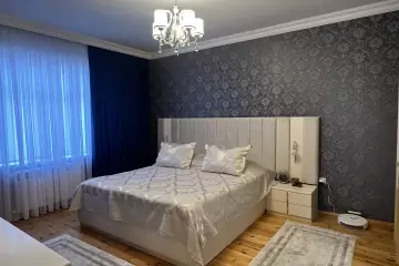 Satılır Həyət Evi Qaraçuxurda