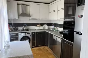 Satılır Həyət Evi Qaraçuxurda