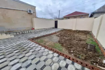 Satılır Həyət Evi Bakıda