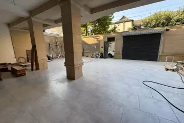 Satılır Həyət Evi 6-cı Mikrorayonda