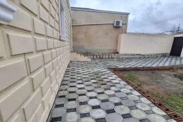 Satılır Həyət Evi Bakıda