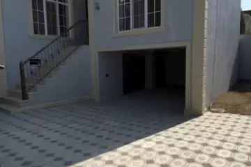 Satılır Həyət Evi Binədə