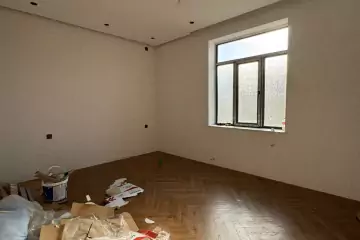 Satılır Həyət Evi 6-cı Mikrorayonda