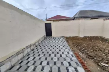 Satılır Həyət Evi Bakıda