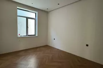 Satılır Həyət Evi 6-cı Mikrorayonda