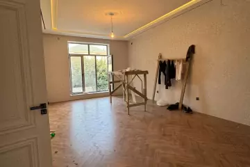 Satılır Həyət Evi 6-cı Mikrorayonda