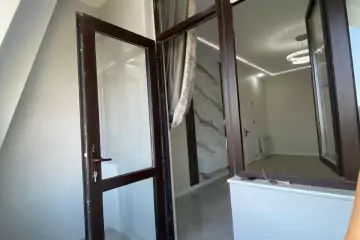 Satılır Yeni Tikili 8-ci Kilometrdə