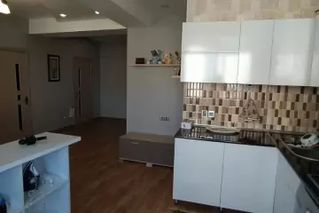 Satılır Yeni Tikili Masazırda
