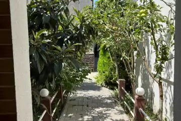 Satılır Bağ Evi Buzovnada