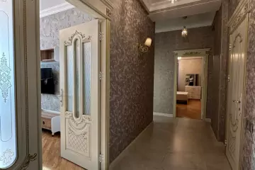 Aylıq Kirayə Yeni Tikili Elmler Akademiyasıda