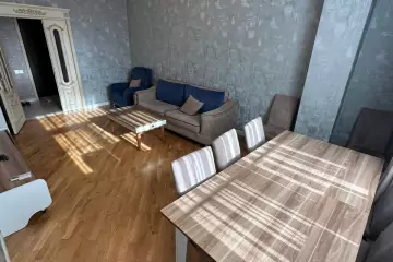 Aylıq Kirayə Yeni Tikili Elmler Akademiyasıda