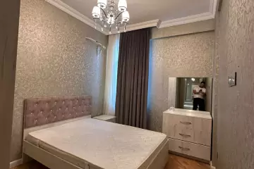 Aylıq Kirayə Yeni Tikili Elmler Akademiyasıda