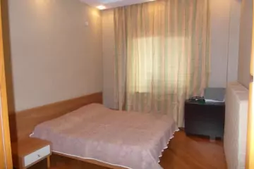 Satılır Yeni Tikili Heydər əliyev Mərkəzində