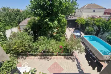 Satılır Bağ Evi Buzovnada