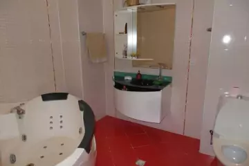 Satılır Yeni Tikili Heydər əliyev Mərkəzində