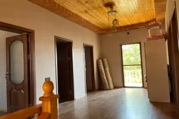 Satılır Bağ Evi Buzovnada