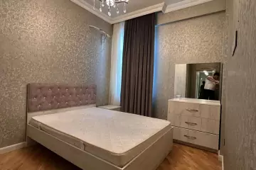 Aylıq Kirayə Yeni Tikili Elmler Akademiyasıda