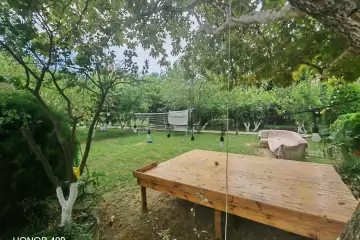 Satılır Bağ Evi Novxanıda
