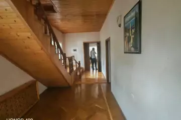 Satılır Bağ Evi Novxanıda